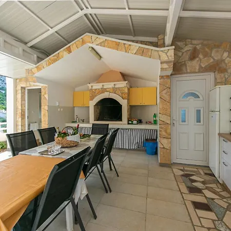 Studio Gradac 5198e Apartment Gradac (Split-Dalmatia)