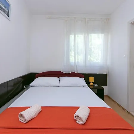 Studio Gradac 5198e Apartment *