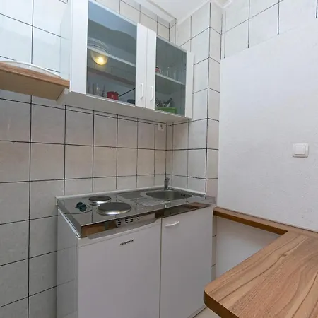 Studio Gradac 5198e * Gradac (Split-Dalmatia)